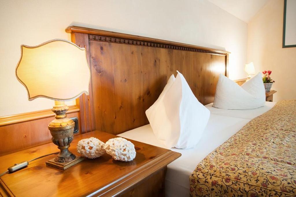 Landgasthof & Hotel Jagdhof 슈트랄준트 객실 사진
